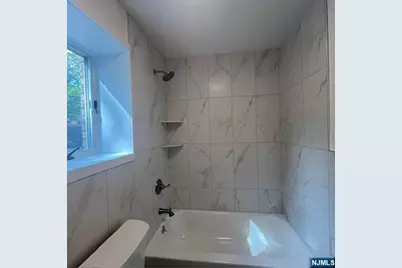 16 Elm Street 3 #3, Bergenfield, NJ 07621 - Photo 11