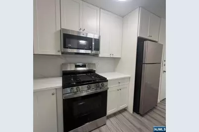 16 Elm Street 3 #3, Bergenfield, NJ 07621 - Photo 7