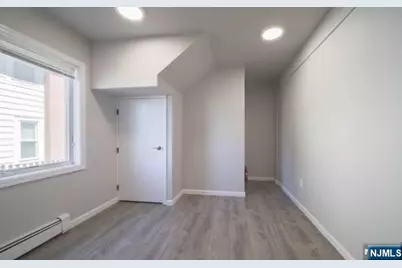72 Brinkerhoff Terrace, Palisades Park, NJ 07650 - Photo 31