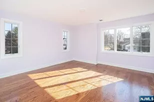 223 Hillcrest Dr, Paramus, NJ 07652 - Photo 13