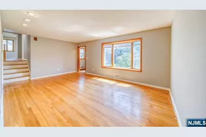 23 Smith Court, Closter, NJ 07624 - Photo 9
