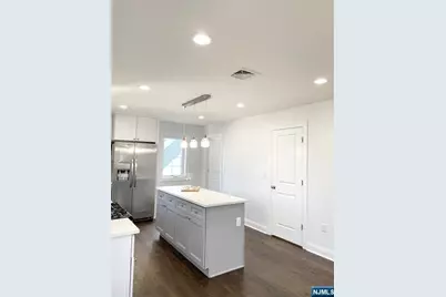 61 Chestnut Street 2 #2, Lodi, NJ 07644 - Photo 7