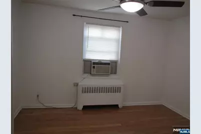 118 Hastings Avenue A #A, Rutherford, NJ 07070 - Photo 9