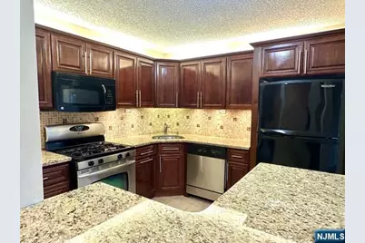 303 Linden Street 303 #303, Mahwah, NJ 07430 - Photo 1