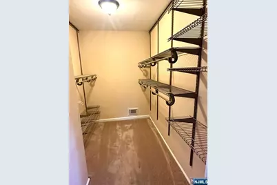 303 Linden Street 303 #303, Mahwah, NJ 07430 - Photo 23