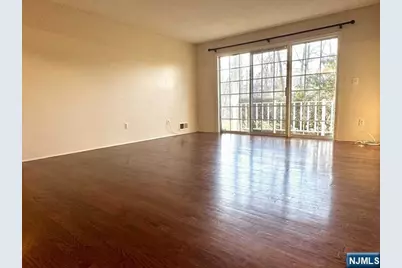 303 Linden Street 303 #303, Mahwah, NJ 07430 - Photo 9