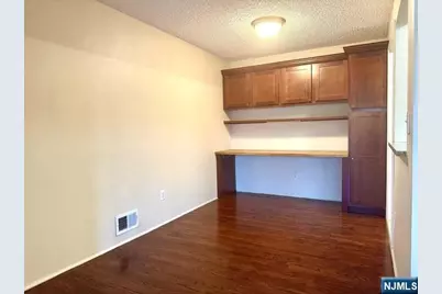 303 Linden Street 303 #303, Mahwah, NJ 07430 - Photo 13