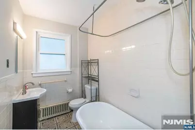 157 Walnut Street 2 #2, Montclair, NJ 07042 - Photo 5