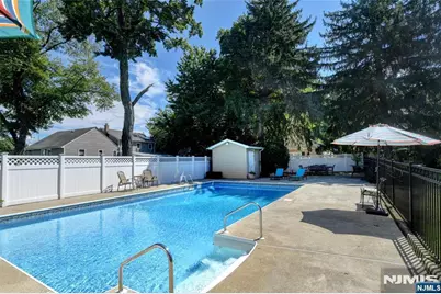 25 Morningside, Little Falls Township, NJ 07424 - Photo 15