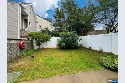 92 Bloomfield Avenue 1 #1, Paterson, NJ 07503 - Photo 21
