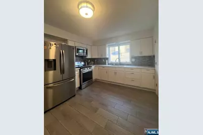 29 Richmond Street 1 #1, Lodi, NJ 07644 - Photo 5