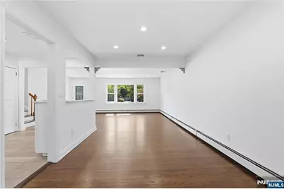 251 Midland Avenue W #W, Paramus, NJ 07652 - Photo 11