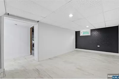 251 Midland Avenue W #W, Paramus, NJ 07652 - Photo 31
