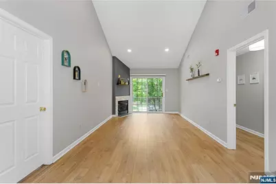 314 Cambridge Drive 70 #70, Butler, NJ 07405 - Photo 3