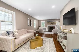 235 River Dr, Elmwood Park, NJ 07407 - Photo 9