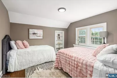 235 River Drive, Elmwood Park, NJ 07407 - Photo 21