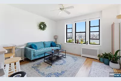 883 E Boulevard 1F #1F, Weehawken, NJ 07086 - Photo 3