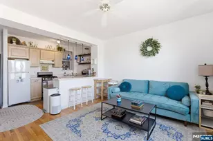 883 E Blvd 1F, Weehawken, NJ 07086 - Photo 5
