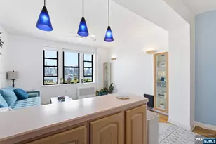 883 E Blvd 1F, Weehawken, NJ 07086 - Photo 7