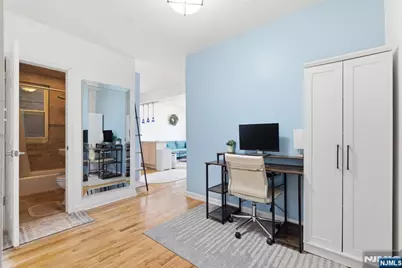 883 E Boulevard 1F #1F, Weehawken, NJ 07086 - Photo 15