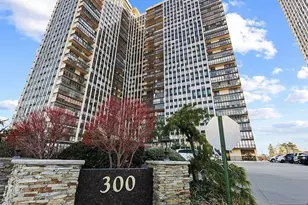 300 Winston Dr 616, Cliffside Park, NJ 07010 - Photo 1