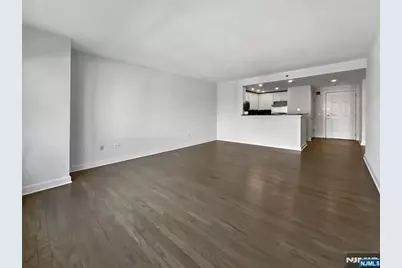 5410 City Place, Edgewater, NJ 07020 - Photo 7