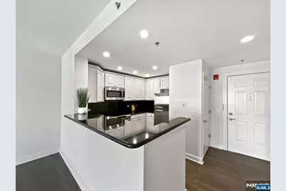 5410 City Place, Edgewater, NJ 07020 - Photo 3