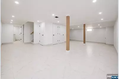 412 Gregory Road, Paramus, NJ 07652 - Photo 41