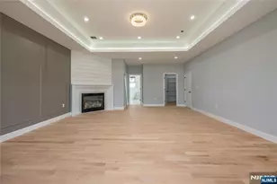 412 Gregory Rd, Paramus, NJ 07652 - Photo 35