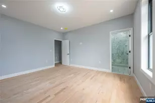 412 Gregory Rd, Paramus, NJ 07652 - Photo 27
