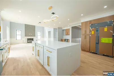 412 Gregory Road, Paramus, NJ 07652 - Photo 17
