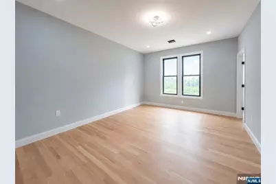 412 Gregory Road, Paramus, NJ 07652 - Photo 11