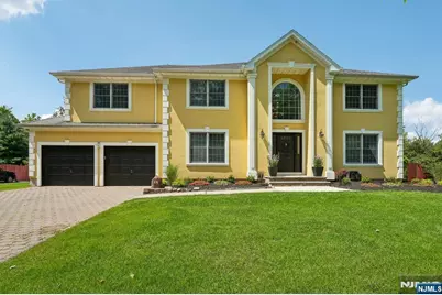 15 Bethany Circle, Closter, NJ 07624 - Photo 1