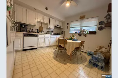 2457 8th Street, Fort Lee, NJ 07024 - Photo 17