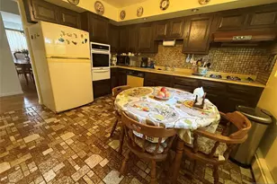 2457 8th St, Fort Lee, NJ 07024 - Photo 7