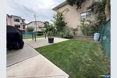 2457 8th Street, Fort Lee, NJ 07024 - Photo 31