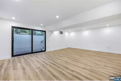 125 Hudson Avenue, Tenafly, NJ 07670 - Photo 37