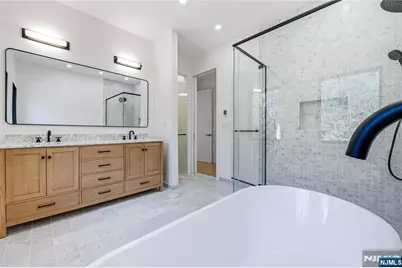 125 Hudson Avenue, Tenafly, NJ 07670 - Photo 23