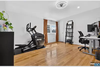 369 Forest Avenue, Paramus, NJ 07652 - Photo 37