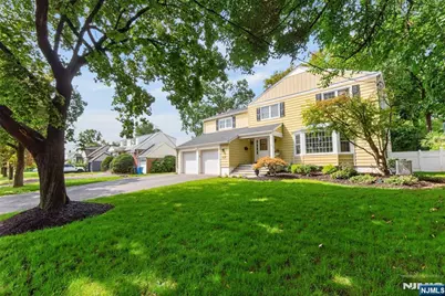 369 Forest Avenue, Paramus, NJ 07652 - Photo 3
