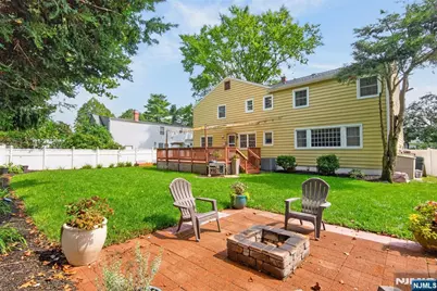 369 Forest Avenue, Paramus, NJ 07652 - Photo 7
