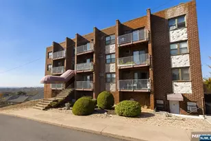 201 12th Street 18, Palisades Park, NJ 07650 - Photo 1
