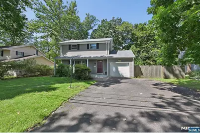 91 Legion Place, Hillsdale, NJ 07642 - Photo 3
