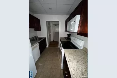 77 Prospect Avenue 1.L #1.L, Hackensack, NJ 07601 - Photo 7