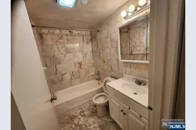 840 River 106 #106, Edgewater, NJ 07020 - Photo 7