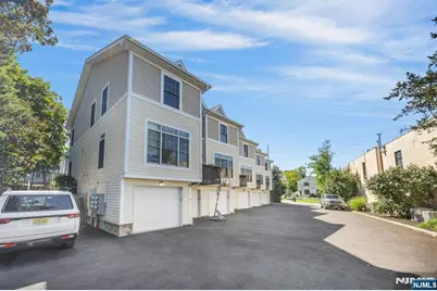 33 E Linden Avenue, Englewood, NJ 07631 - Photo 19