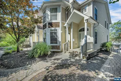 33 E Linden Avenue, Englewood, NJ 07631 - Photo 3