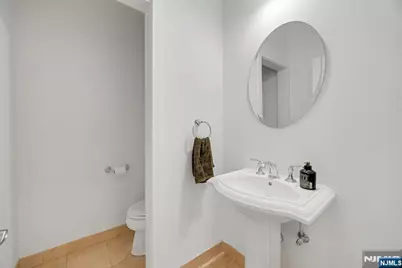 33 E Linden Avenue, Englewood, NJ 07631 - Photo 13