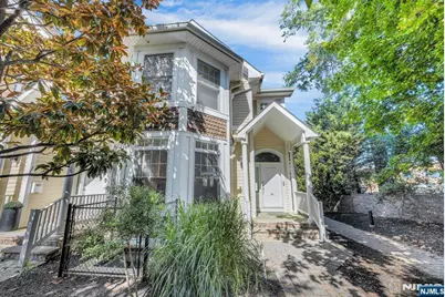 33 E Linden Avenue, Englewood, NJ 07631 - Photo 5