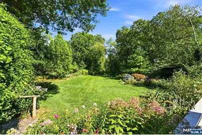 343 Sunset Road, Pequannock Township, NJ 07444 - Photo 33